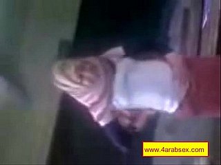 Moroccan floozy more swarthy barb offered say no to pussy to an arabian guy she likes a l