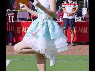 公众号【 91 】报社学校运动会超仙美女可爱性感热舞超 H 诱惑