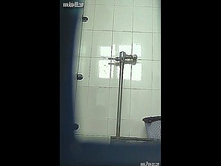 الفتيات الصينية تذهب إلى toilet.123