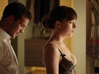 Dakota Johnson di Fifty Venetian blind Darker (2017)