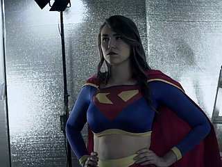 مدمن مخدرات superheroine