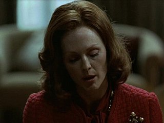 شہوانی، شہوت انگیز انداز میں Julianne مور