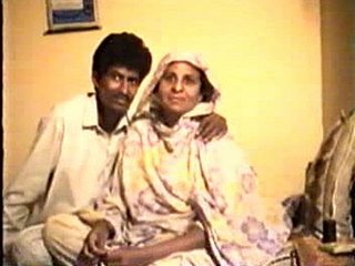 パキスタンのアマチュアカップル自家製ヴィンテージ