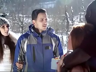یلا ہیوز - Snowbunnies نسلی softcore