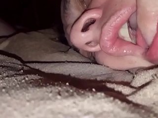 Niesamowite naturalne grube usta dostają tyle cum, kiedy ona p. Kompilacja hotsquirtcouple.