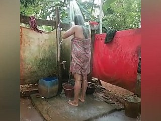 私の熱い気持ちを狂わせています。