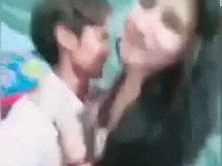 セックスをしているバハワルプリの女の子