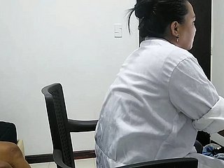 Ich habe zu viel Stress, ich werde eine Rub down bekommen und mich entspannen