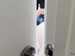 Got mishandle listening on my roommate fucks his avant-garde vociferous girlfriend.