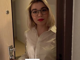 Crammer Toddler Fucked tarafından Öğrenci Masada Evde Pov