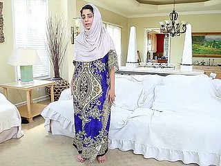 Addicted to twine Arab piece of baggage Nadia Ali is effectuation with their way juicy pussy