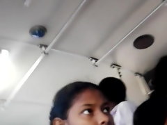 ศรีลังกาโรงเรียน upskirt สาว