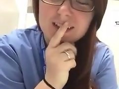 풍만 빨간 머리 간호사 오프 쇼