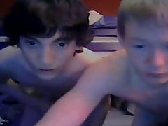 نوجوان لٹکا کیمرے Twinks کے