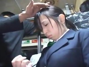 jeunes japonaises soumises pelotees tasten trein 2