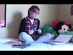 اسکول کی لڑکی dreams.mp4
