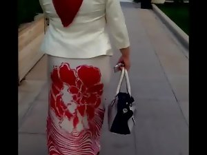 Hijab Curvy Nuisance
