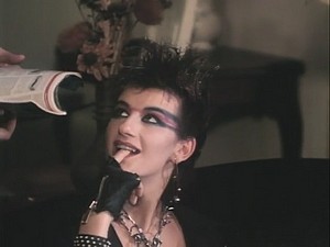 Shes Ergo Fine - 1985 (przywrócone)