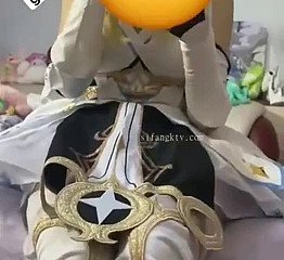 Chinesische Domina trampelt Q2985868019