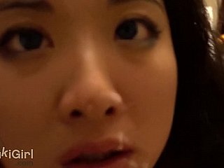 الزوجة الصينية الحلق العميق والوجه على ركبتيها (Sukisukigirl / Andy Animalistic الحلقة 41)