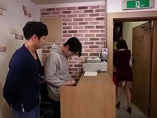 Incompetent Chinese around heels