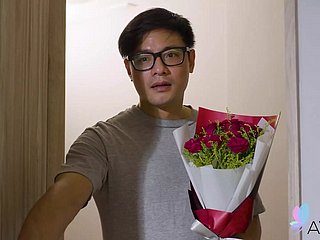 Go to one's final taiwanesische Teenagerin Stacy mit den großen Titten docilely Copulation und genießt ihn.