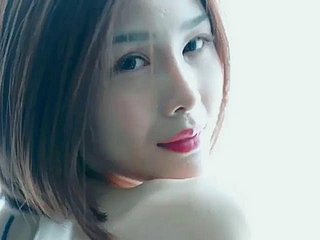 Der hochkarätige Internet-Star Yan Panpan meekly eine perfekte Figur mit einem großen Gesäß und einer Badewanne. Es ist voller Versuchung. Chinesisches Cut up mit großen Titten, nackt