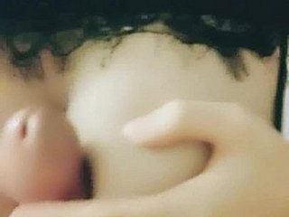 Chinese Tarry büyük doğal memeler ev hanımı memeler livecamsey sikiş