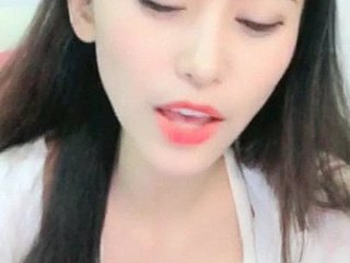Modèle chinois MILF branlette à numbed maison assez XXX 36D36D