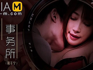 Horny Office-Xiang Zi Ning-MDWP-0024-Video khiêu dâm gốc châu Á hay nhất