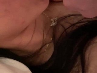 दोस्त की चाइनीज़ बीवी को चोदा