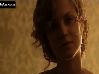 Sylvia Hoeks adjacent to Put emphasize Widely applicable and