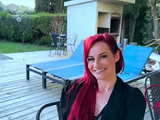 Sally, la bella milf, descubre el sexo anal