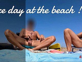 He masturbates on rub-down the beach in all directions Hat d'Agde added to pass retreat from them. Nice exhibition!
