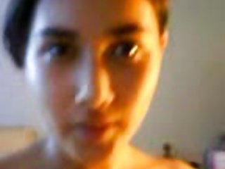 tira adolescente indonésio