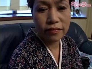 나의 할머니는 내 집에 온