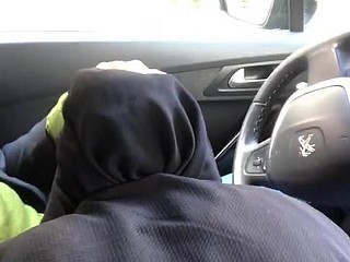 beurette en hijab  suce  rebeudamour666