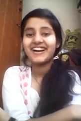 Desi jovem natkhat bachi indiana peitos grandes
