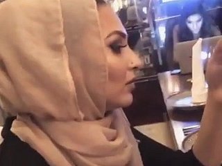 perempuan seksi hijab turbanli women1