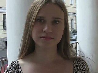 Hasta adam ona ters binme utangaç amatör çekiyor