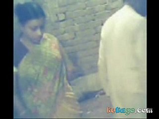 पड़ोसी के साथ देसी चाची Thing embrace